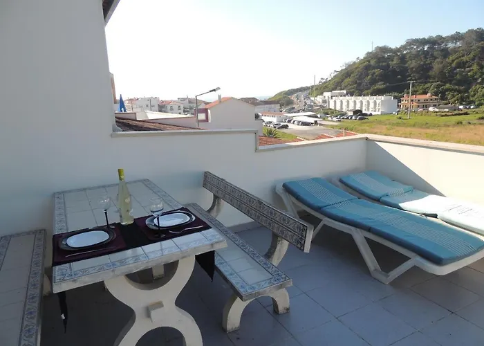 Paredes Da Vitória *