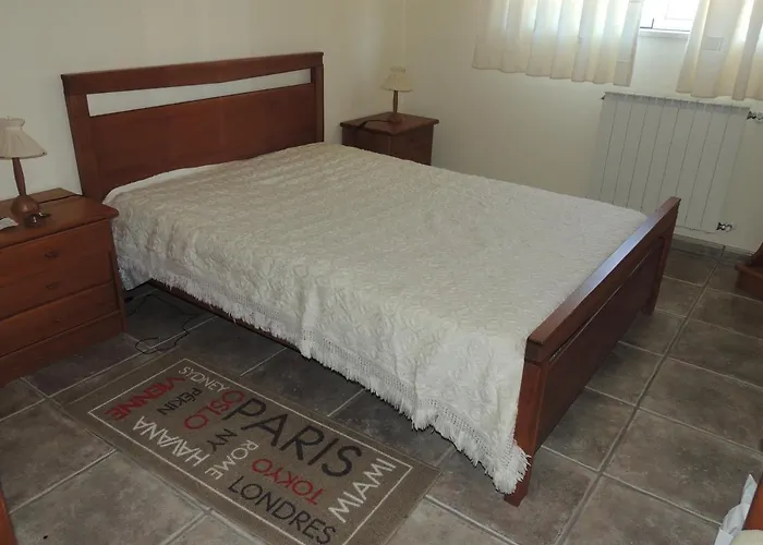 Paredes Da Vitória * Senhora da Vitoria